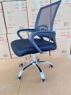 Mesh zilveren basis moderne ergonomische draaibare kantoorstoel voor betere werkdoeltreffendheid