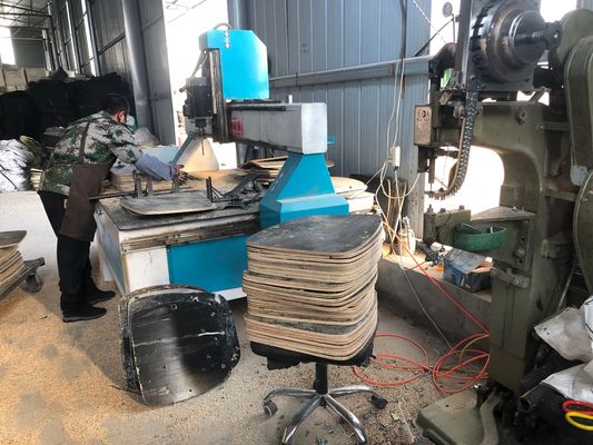 Stijlvolle ergonomische PU leer kantoorstoel met lumbale steun en FlipAdjust armleuningen